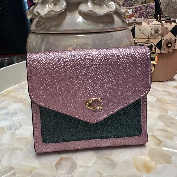 Coach colorblock metallic Wyn wallet so pretty! - Picture 5 of 6